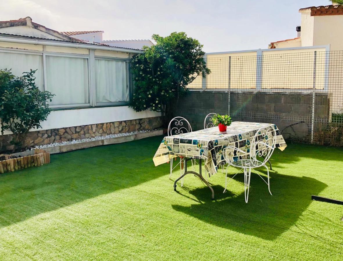 Villa Magnífica casa con jardín y barbacoa en Rosas Exterior foto